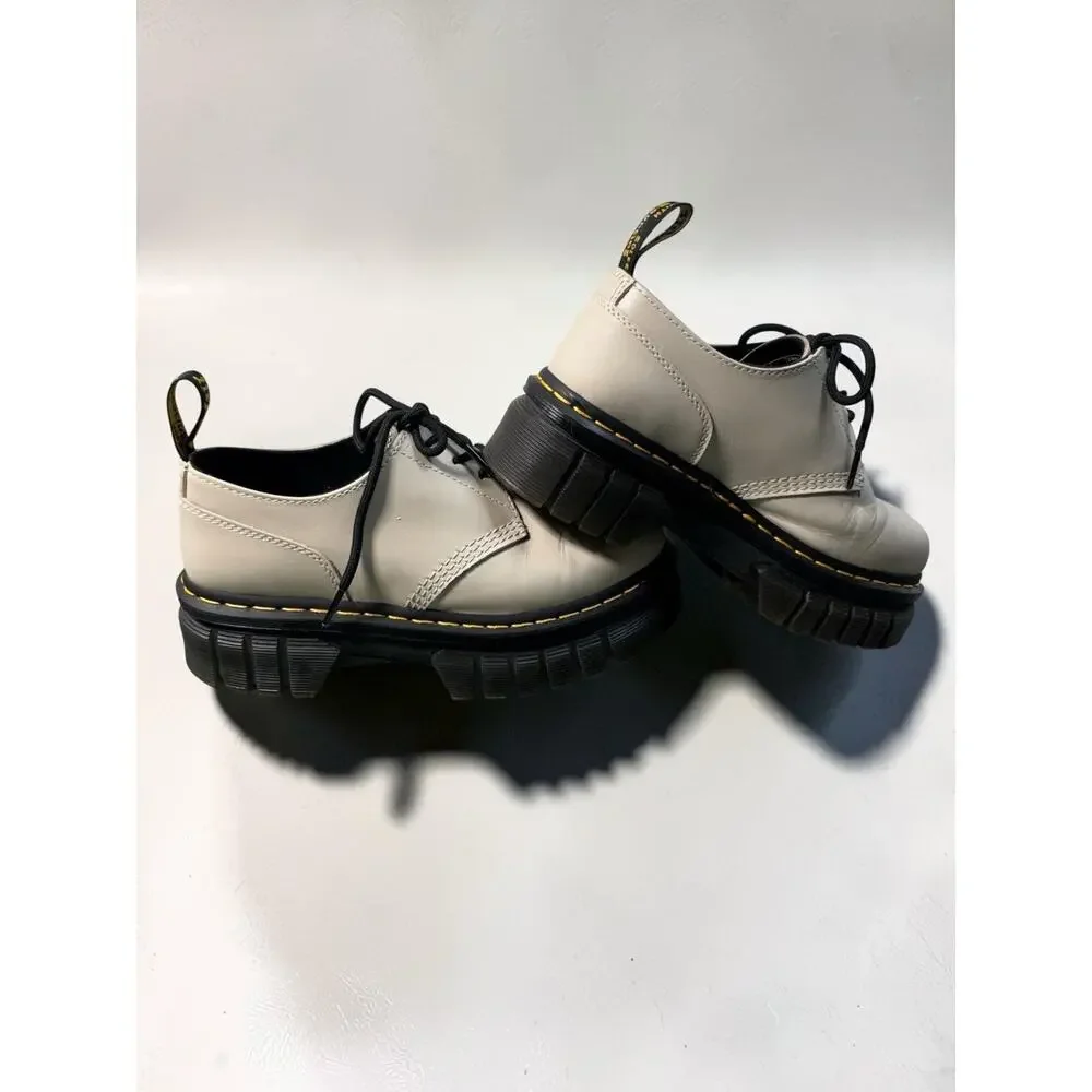 Dr. Martens Audrick 3-Eye Platform Oxfords Women’s 9 Cream Leather Shoes